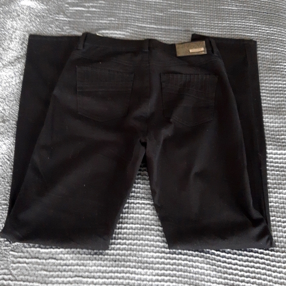 Rosner Audrey 1, high rise black jeans - Picture 11 of 12